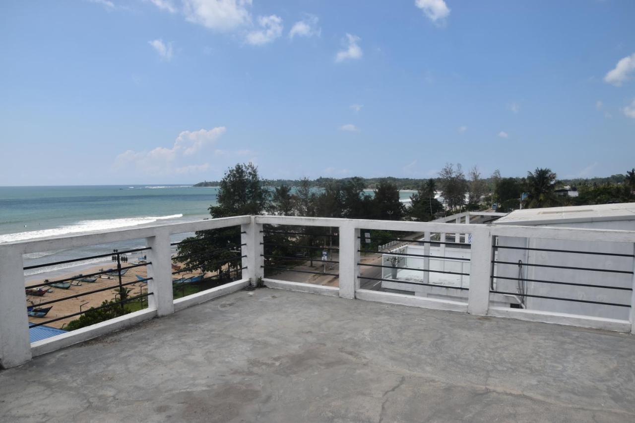 Dazzle Bay By Twenty Two Weligama Exterior foto